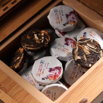 新会陈皮普洱茶叶宫廷普洱茶小茶饼熟茶茶叶陈香饼茶500g送礼批发图4