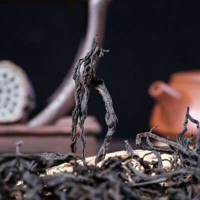 云南茶叶 滇红茶 2023年春茶紫鹃红茶 紫芽醇香腹郁花香醇甜 散茶图2
