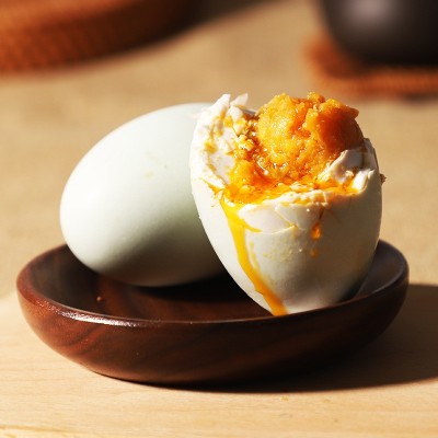 高邮咸鸭蛋65g*20枚红心熟盐蛋特大礼盒装流油整箱熟鸭蛋批发图3