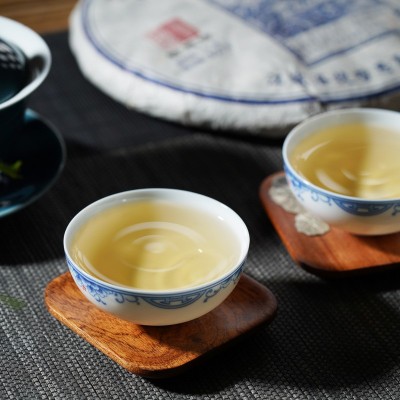 哲思号江城圆茶普洱茶生茶云南七子饼茶357克江城号级普洱田房茶图3