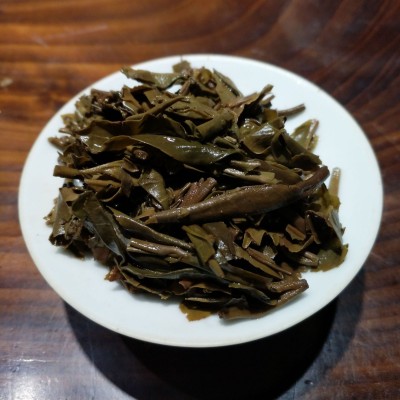 源头厂货勐海老茶 云南七子饼陈香生茶357克年货茶礼贴牌定制生茶图5