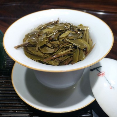 厂家加工云南普洱茶 布朗山春茶勐海味七子饼 源头茶叶定制图4