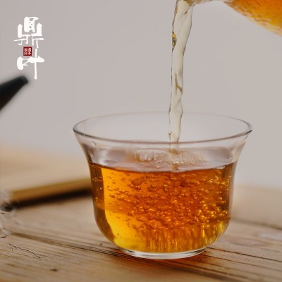鼎叶福鼎白茶2012贡眉枣香老白茶磻溪高山日晒白茶饼礼盒茶叶批发图4