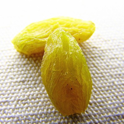按KG 绿葡萄干新疆无核无核提子干散装零食批发休闲食品小颗粒图3