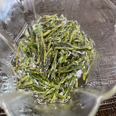 三江绿茶豆香浓香型早春扁茶扁型绿茶茶叶厂价直销图2