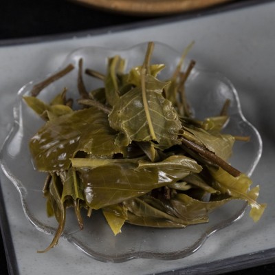 云南南涧黑龙潭茶业普洱茶典藏青饼357g源头茶厂老料新压图4