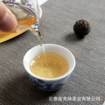 批发 云南普洱茶 曼松龙珠大树老树茶 普洱生茶 小沱茶500g 散茶图3