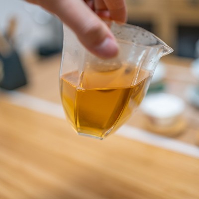 2015年冰岛地界普洱生茶357g 云南古树普洱七子饼茶 厂家茶叶批发图2
