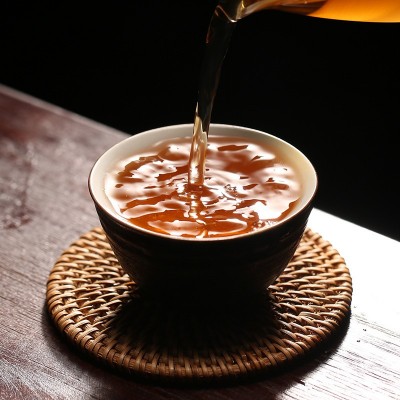 2015年福鼎白茶饼老贡眉老白茶龙年正宗太姥山枣香陈年厂家批发图3