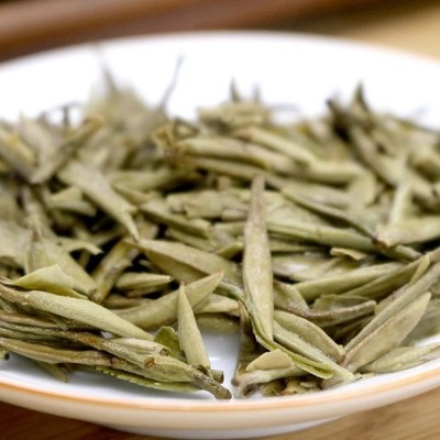 广福心道茶叶白茶2018年头春头采白毫银针翠竹小茶饼200g
