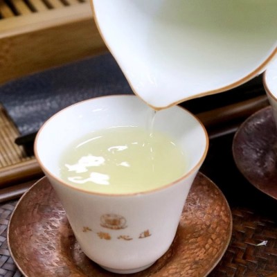 广福心道茶叶白茶2018年头春头采白毫银针翠竹小茶饼200g图2