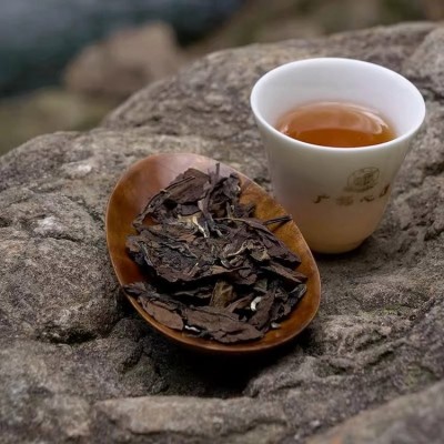 广福心道白茶湖林壹号2016年寿眉茶饼非遗传承人拼配茶 351g图2